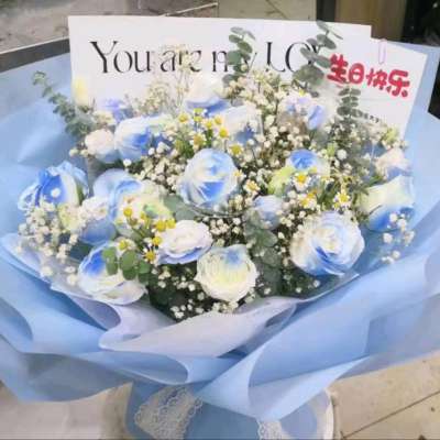 深圳港澳8号送花实拍图