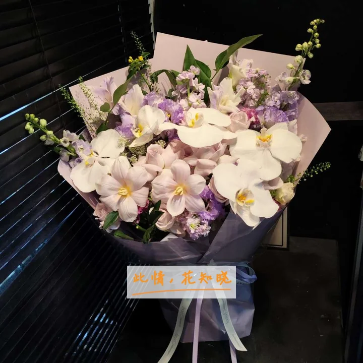 湖南省中医研究院附属医院附近花店送花实拍图