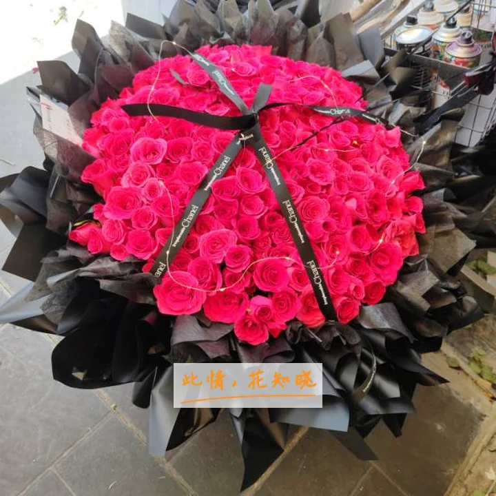 广州军区武汉总院附近花店送花实拍图