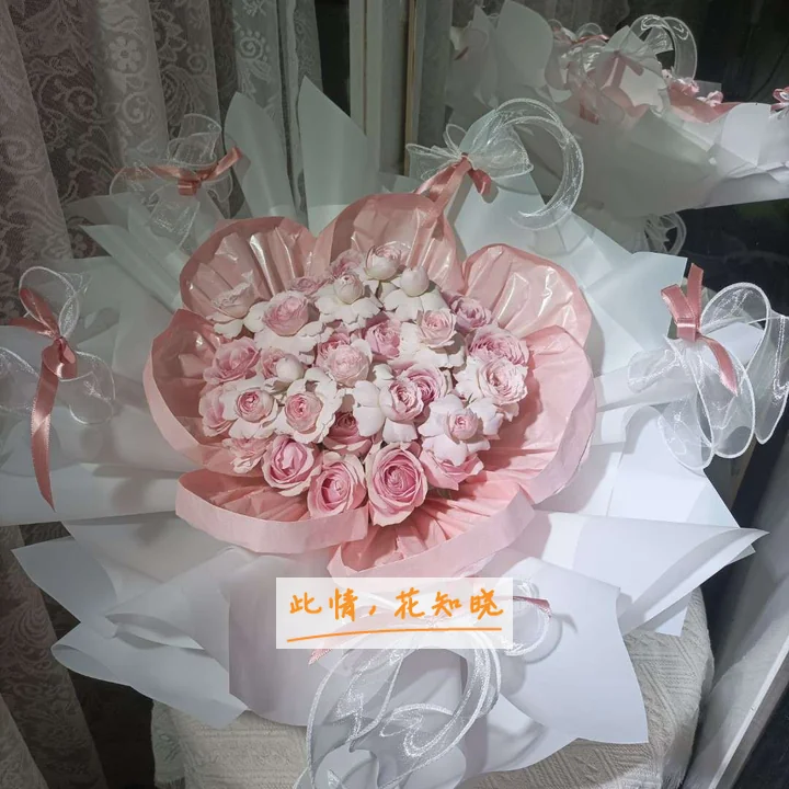 中国人民解放军第二七一医院附近花店送花实拍图