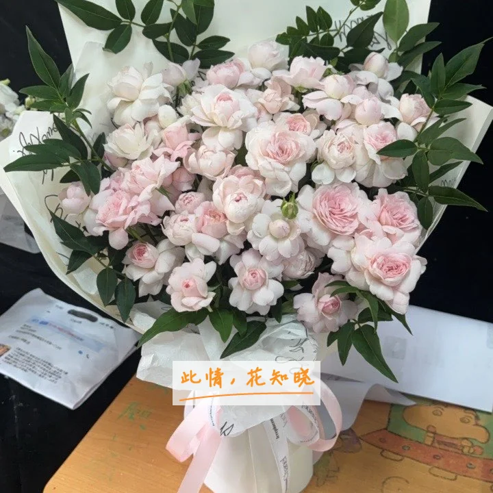 济宁医学院附属医院附近花店送花实拍图