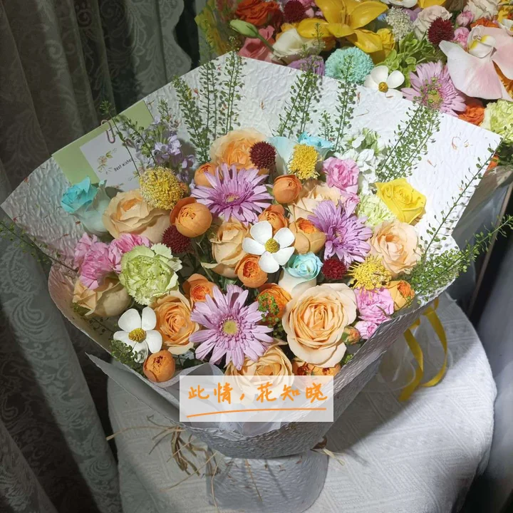 湖北省武警医院附近花店送花实拍图