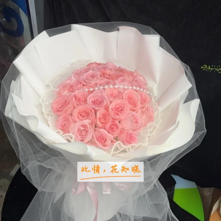 中国人民解放军第八六医院附近花店送花实拍图