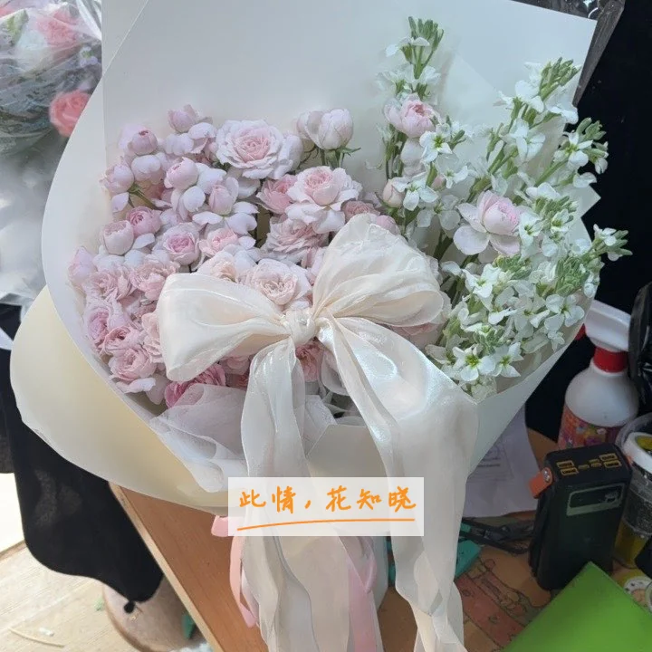河南中医学院第六附属医院附近花店送花实拍图