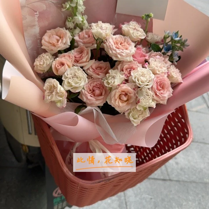 咸宁医学院附属第一医院附近花店送花实拍图