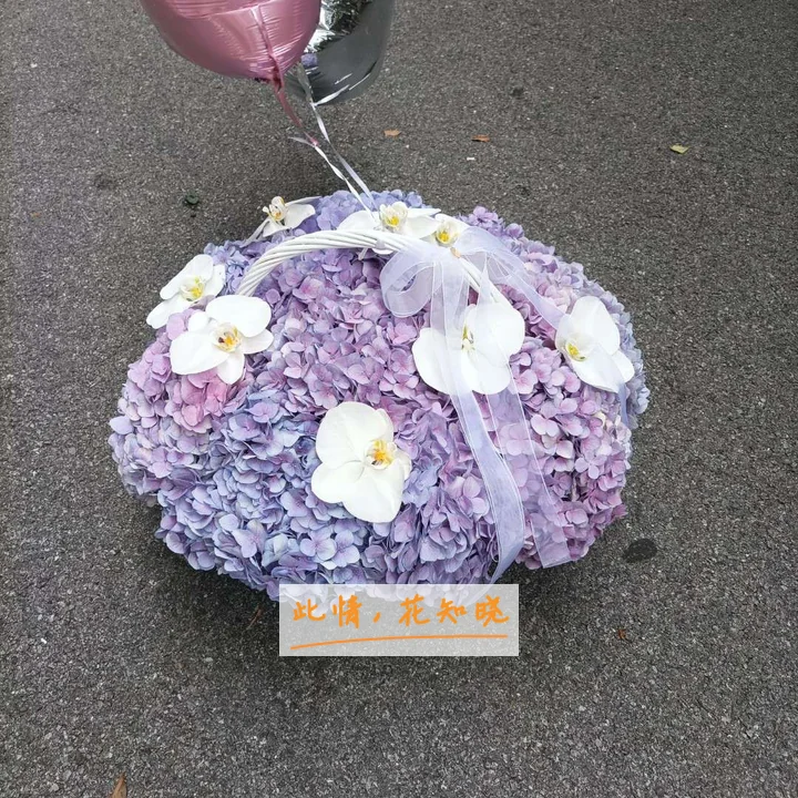 中国人民武装警察部队新疆总队医院附近花店送花实拍图