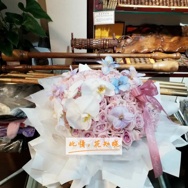 广西壮族自治区龙潭医院附近花店送花实拍图
